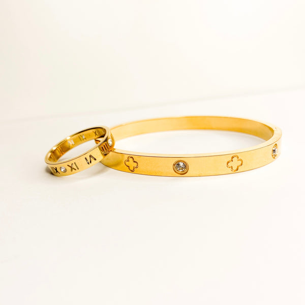 Clover Gold Bangle